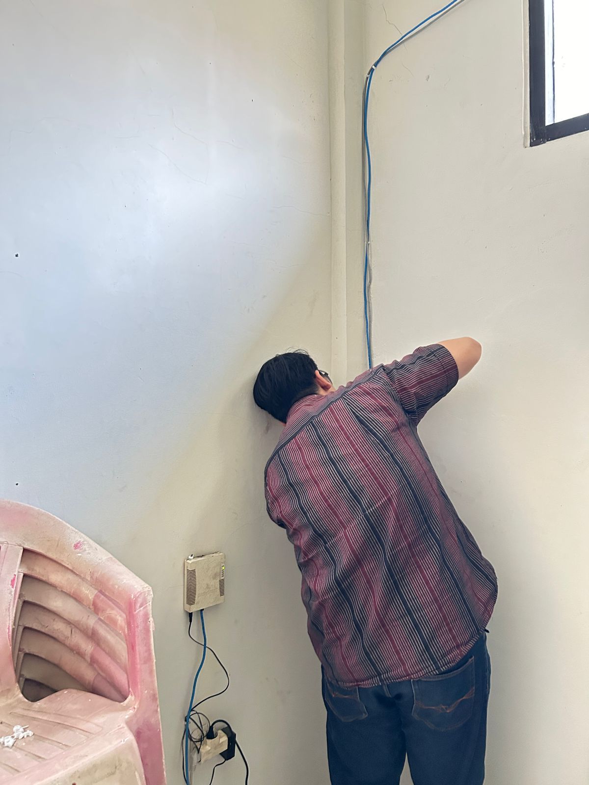 pasang Switch cctv di kel. Kaligandu